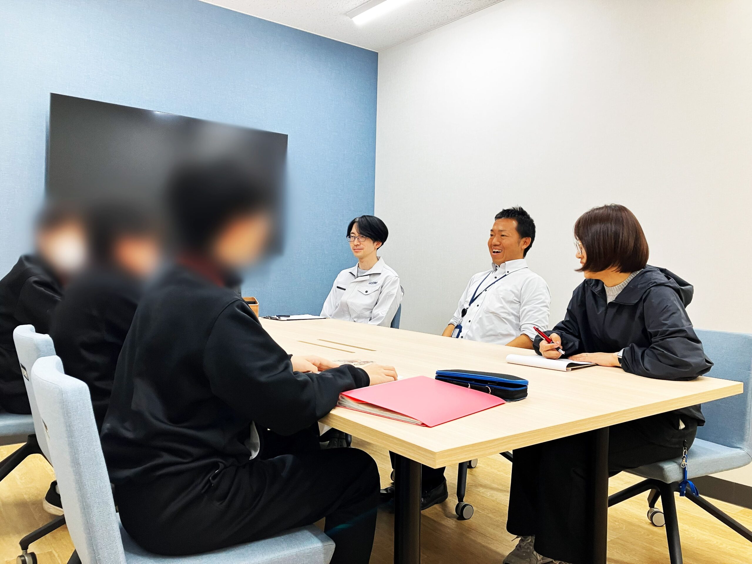 若手社員との座談会